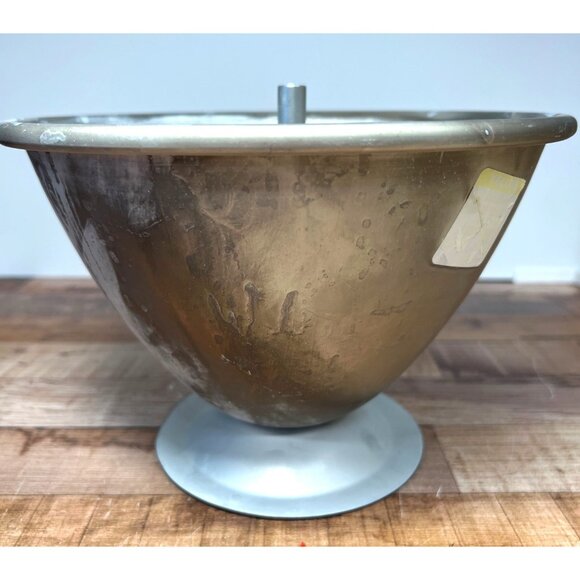 Wilton Mermaid Cake Topper & Wonder Mold Pan Set - Picture 3 of 5